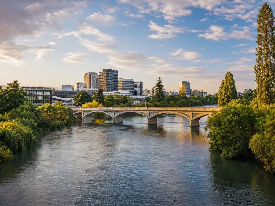 Hamilton city and the Waikato River
